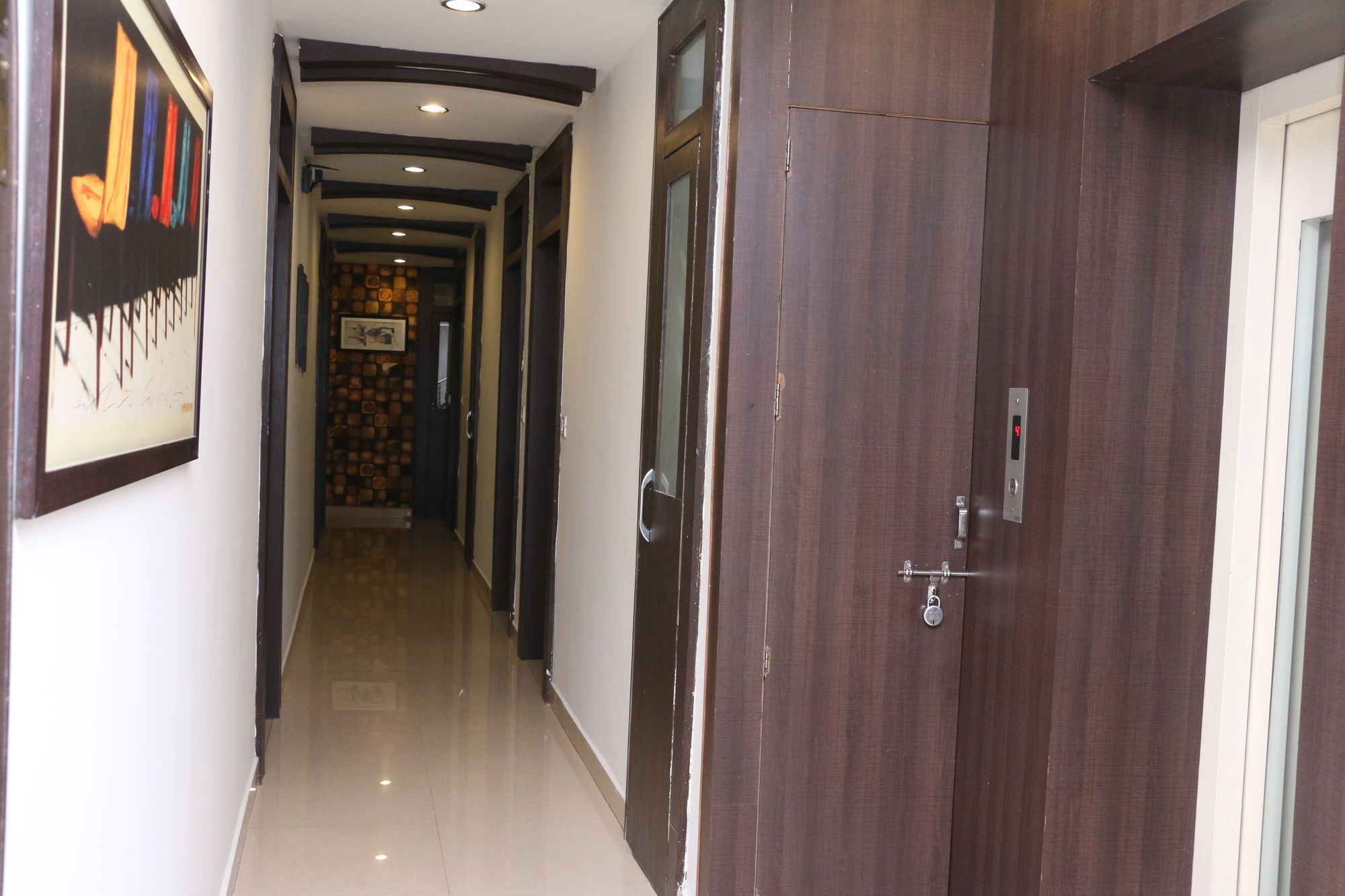 Hotel Shalimar Deluxe Bhopal Exteriör bild